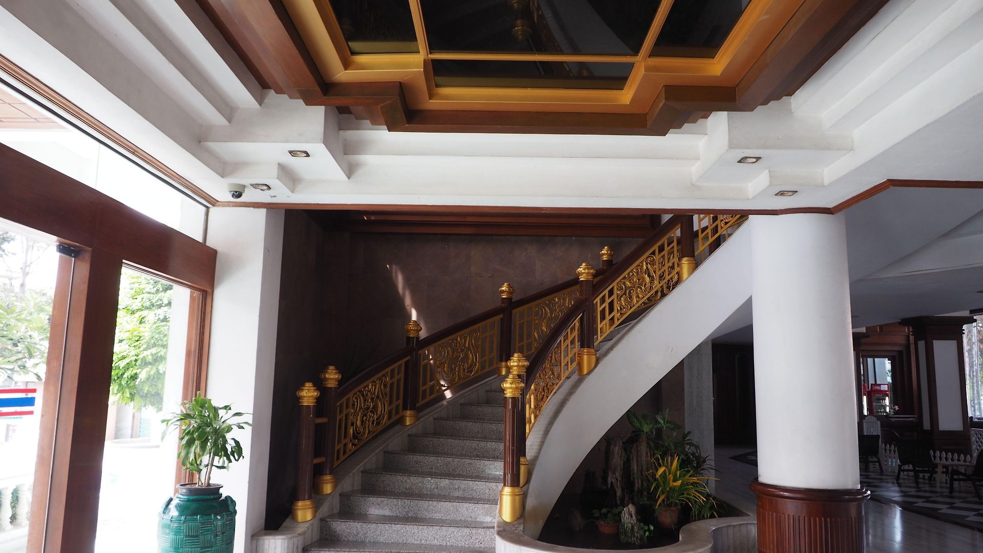โรงแรมเวลคัม พลาซ่า