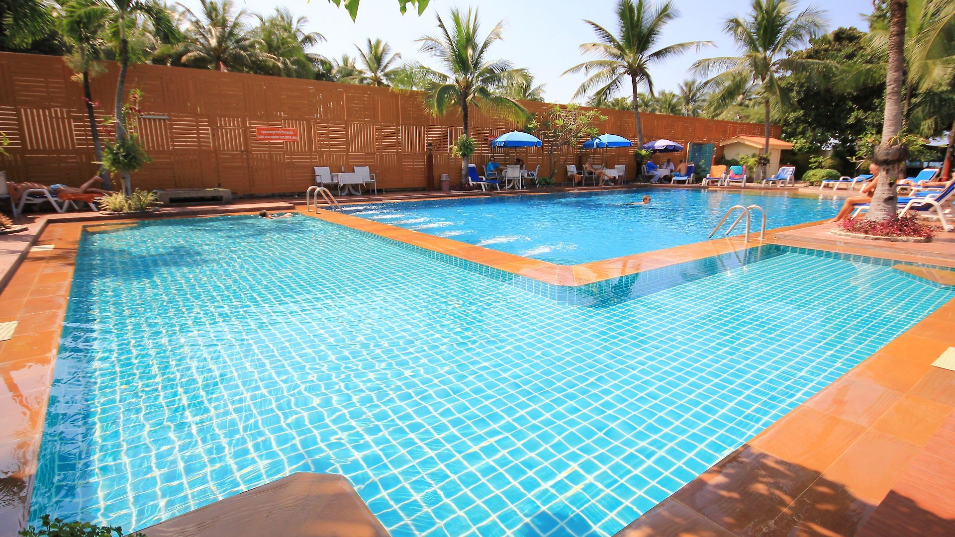 Hotel Twin Palms Pattaya, Sha Extra Certified 3*