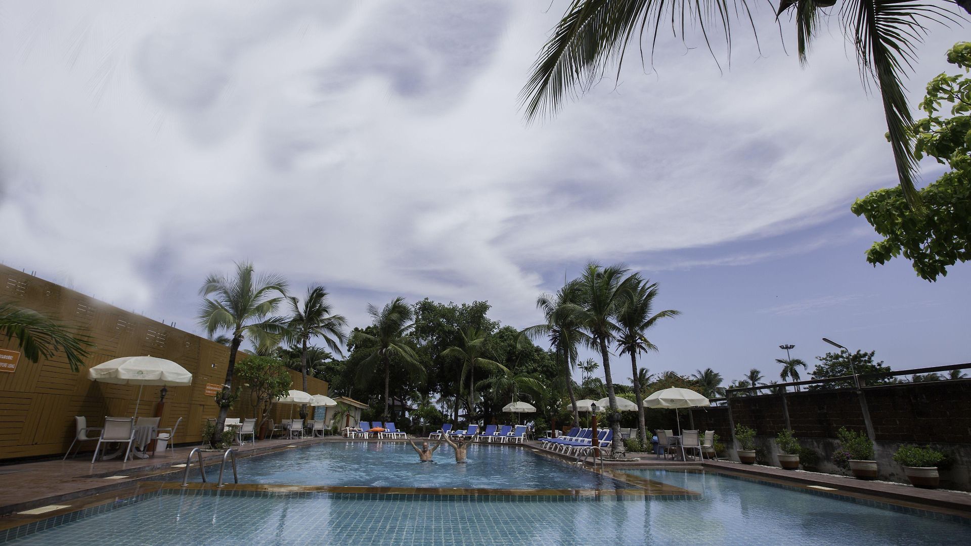 Hotel Twin Palms Pattaya, Sha Extra Certified 3*