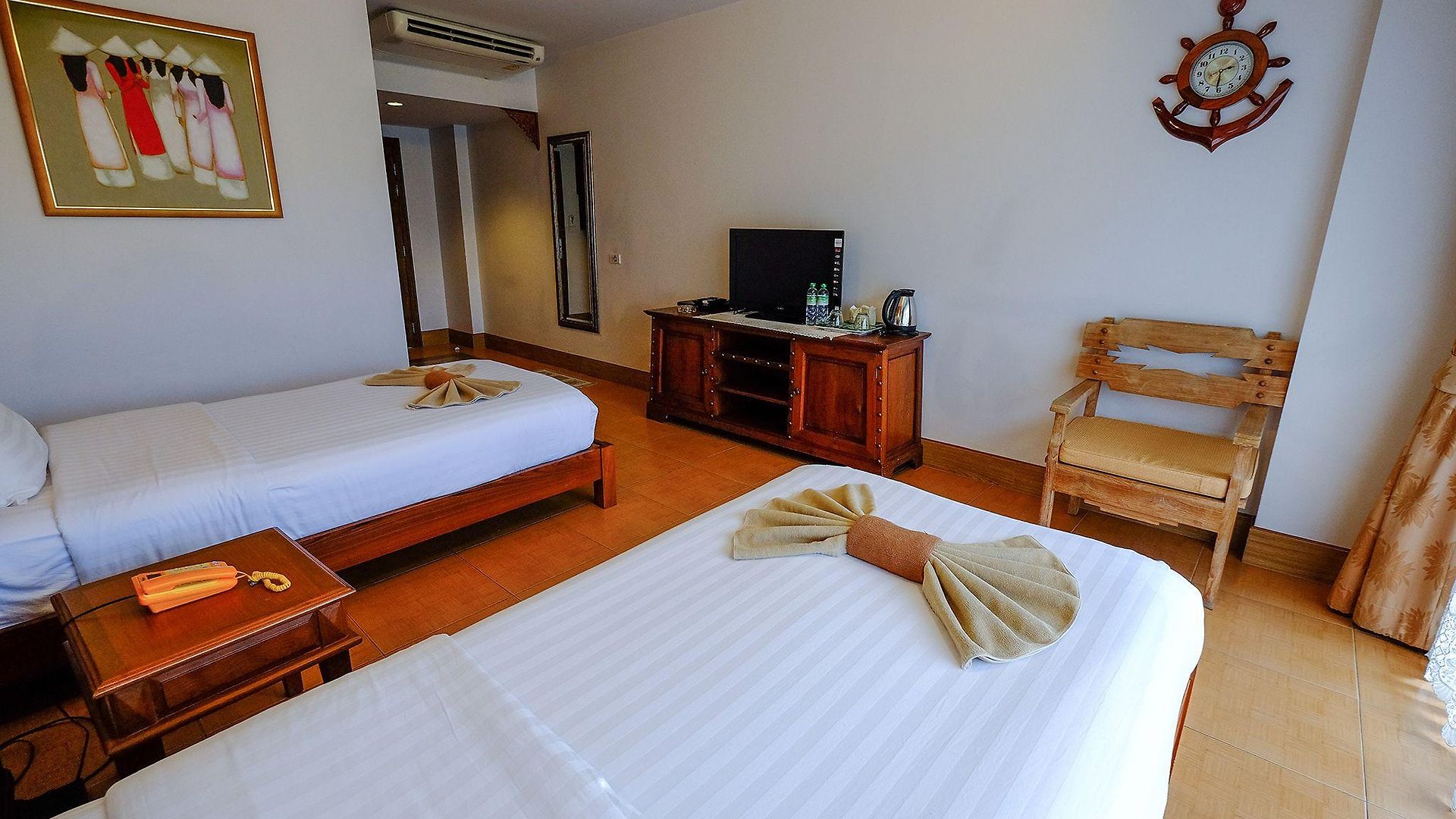 Harmony โรงแรม 3*