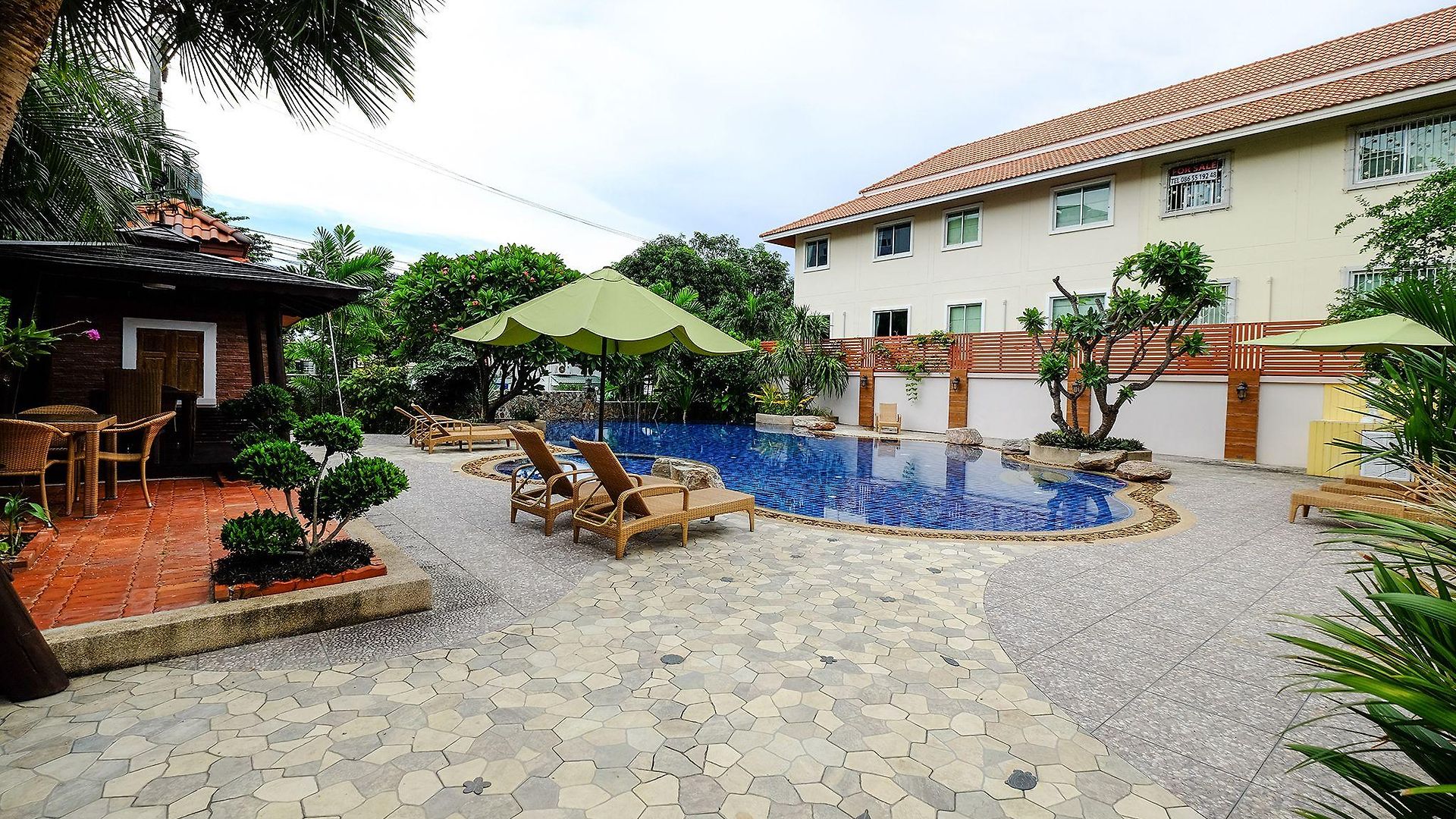 โรงแรม Harmony 3*