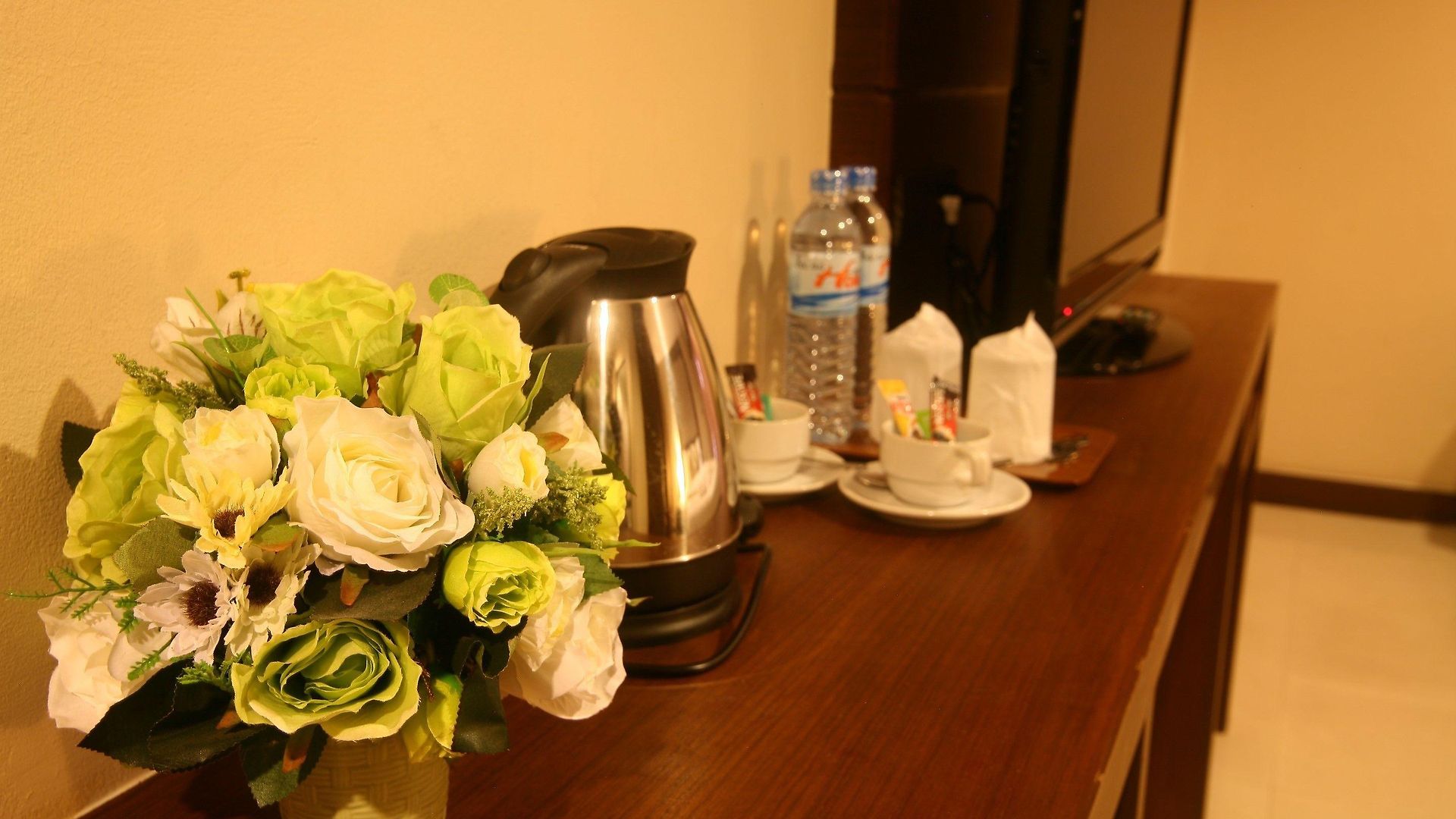 Honey โรงแรม 3*