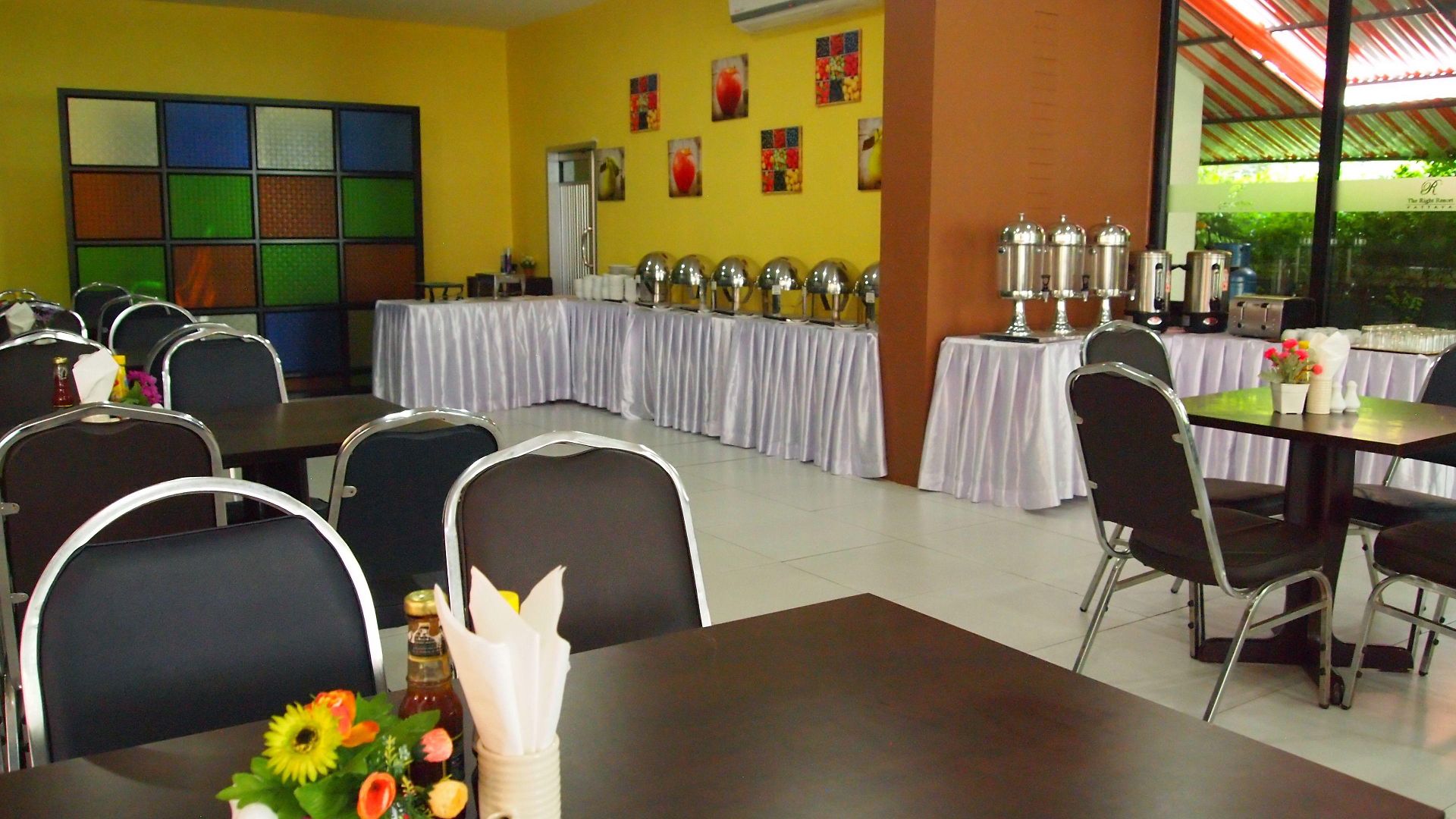 โรงแรม เดอะไรท์
