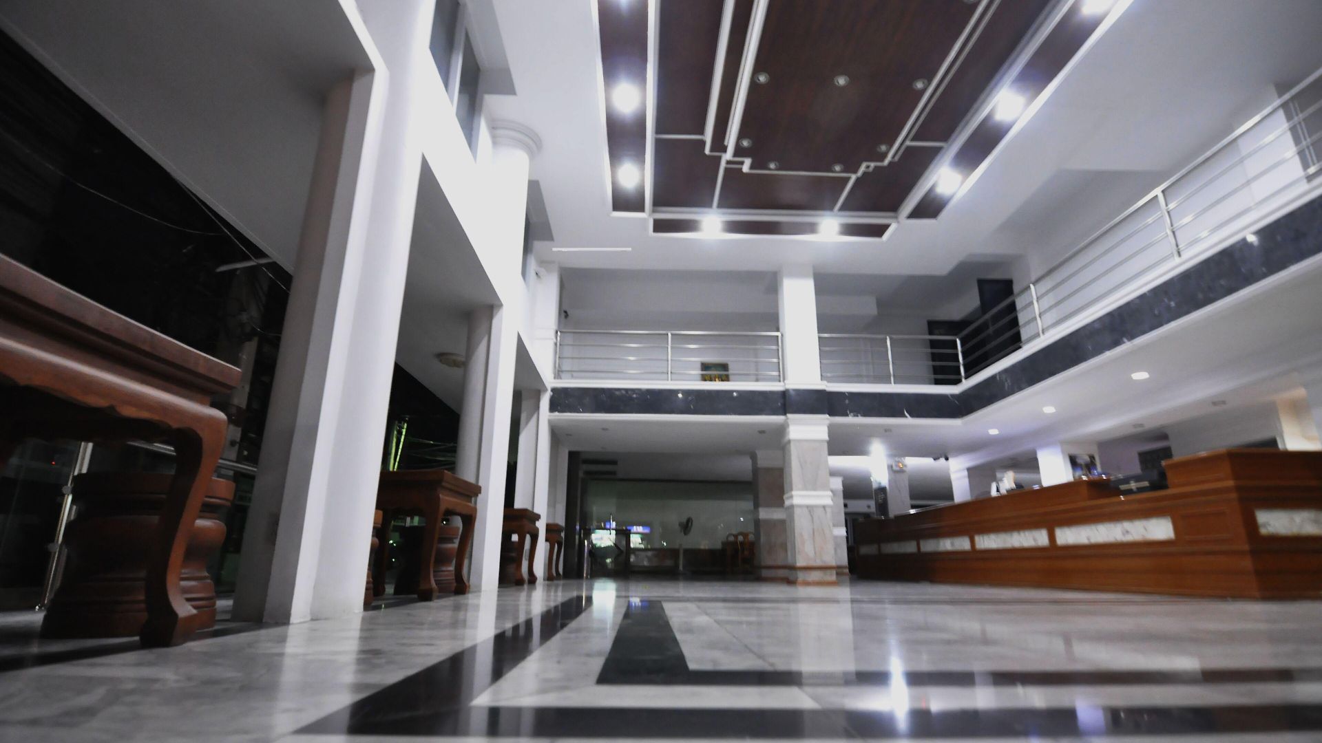 Highfive โรงแรม 2*
