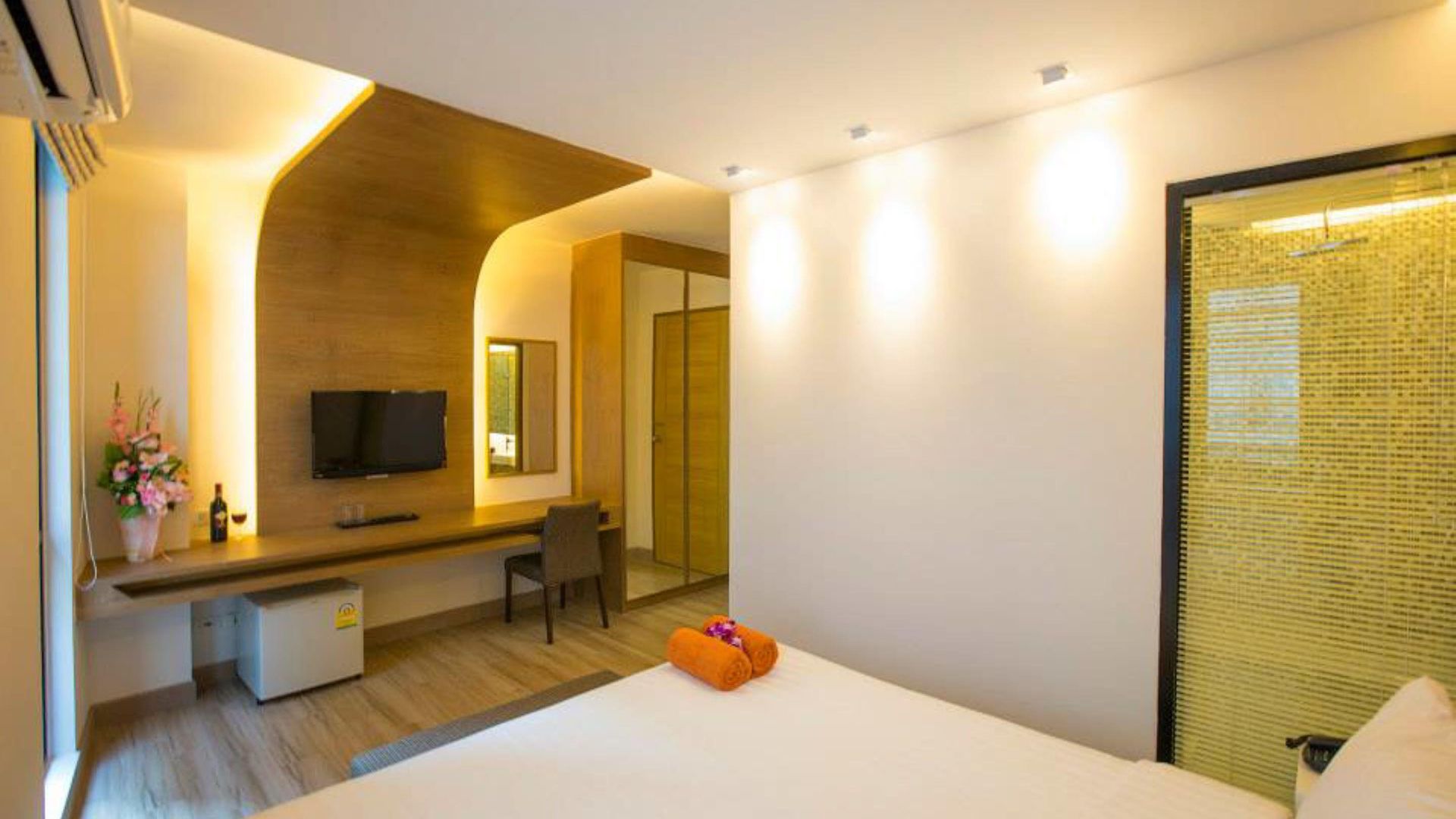 P72 โรงแรม 2*
