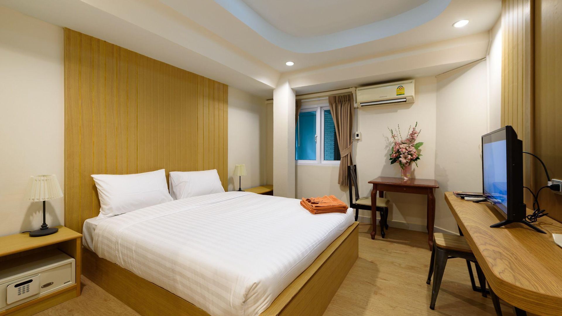 โรงแรม P72 Pattaya