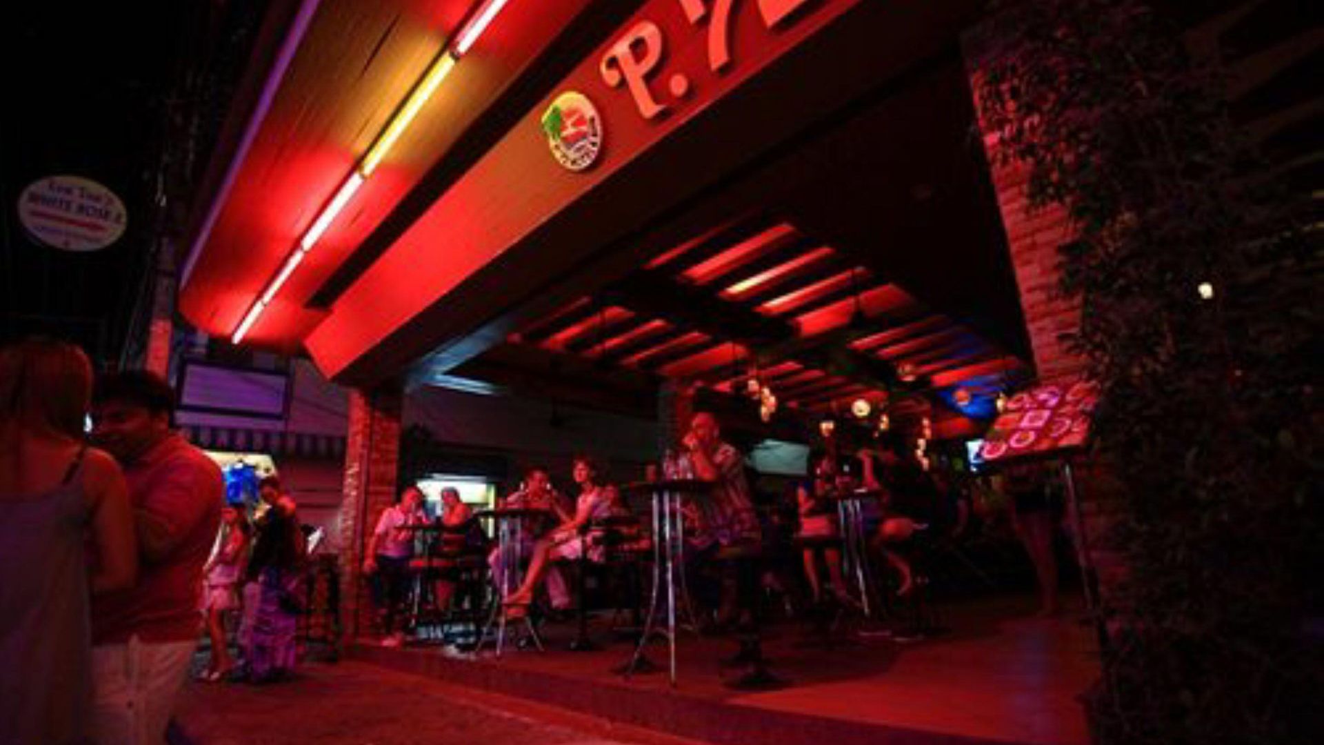 โรงแรม P72 2*