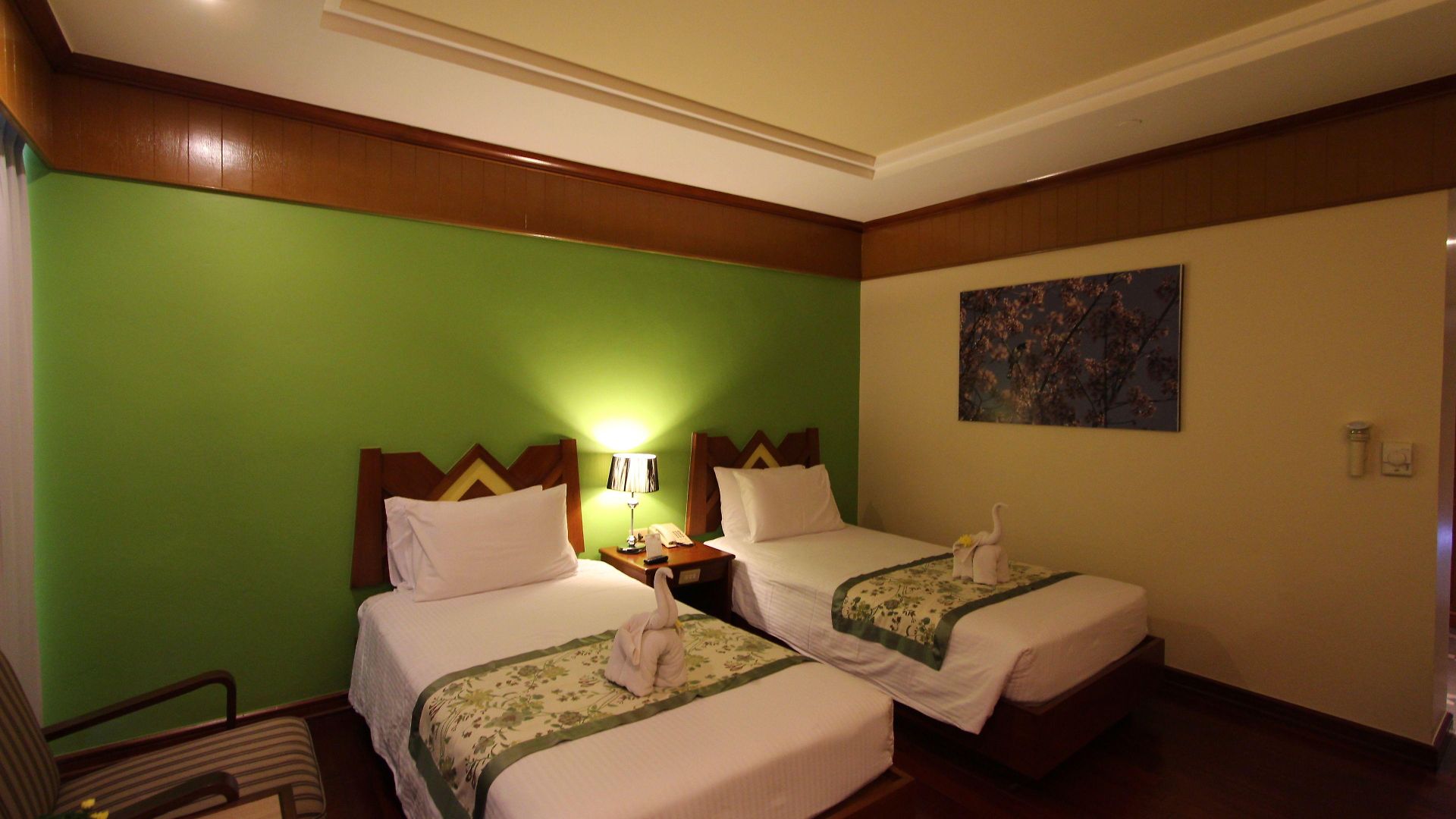 รีสอร์ท การ์เดน ซีวิว Pattaya