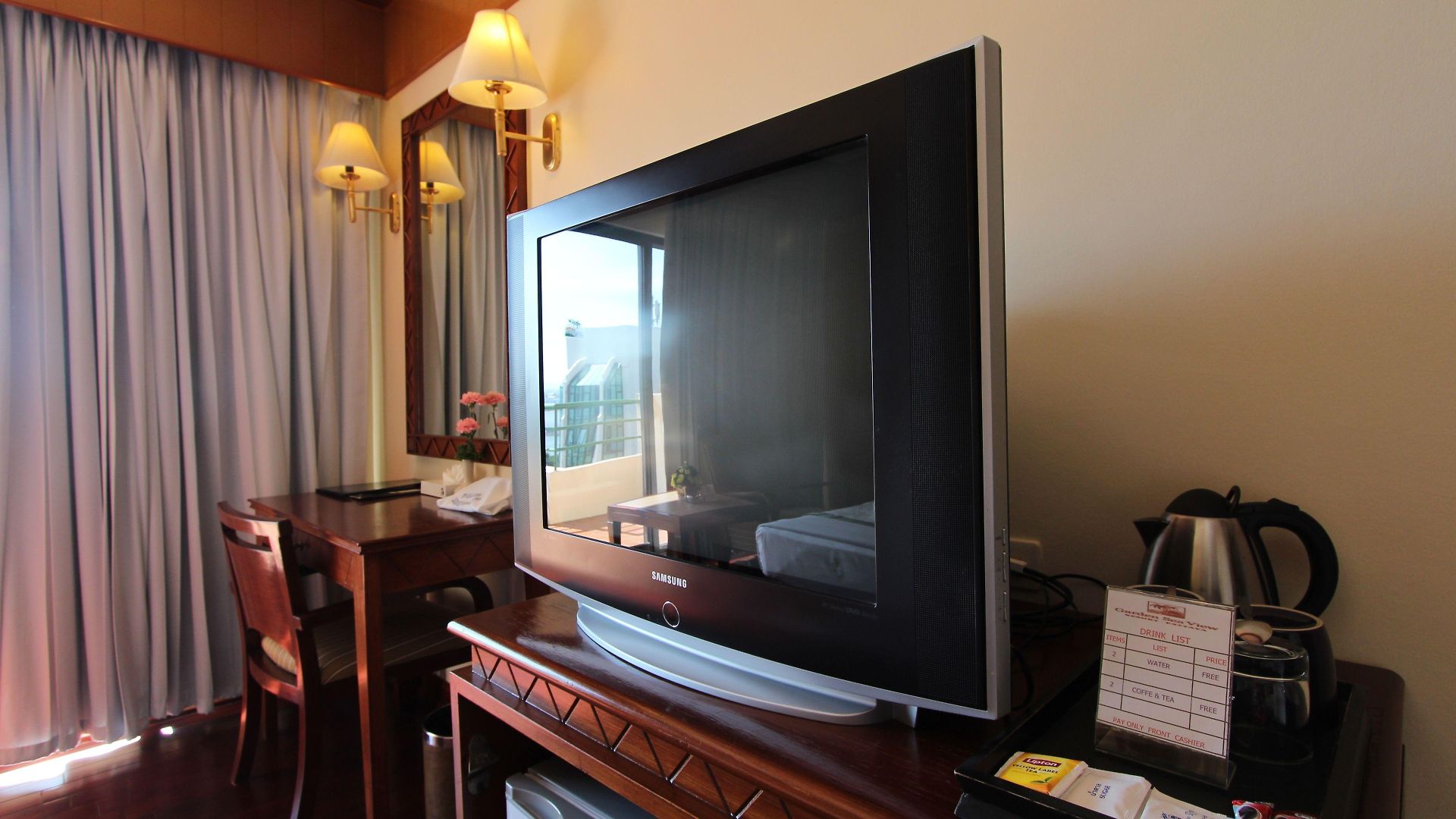 รีสอร์ท การ์เดน ซีวิว Pattaya