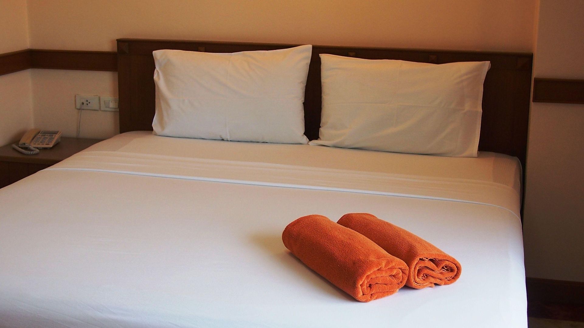 โรงแรม Navin Mansion 3 3*
