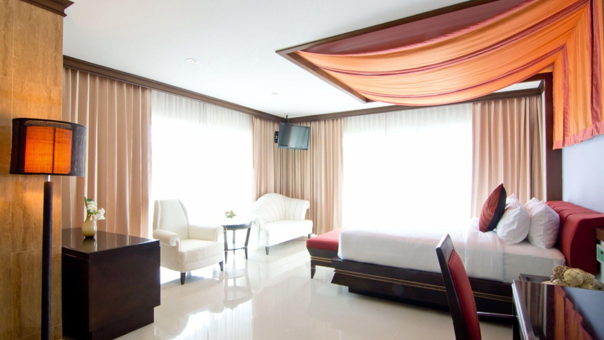 Welcome World Beachfront โรงแรม Pattaya