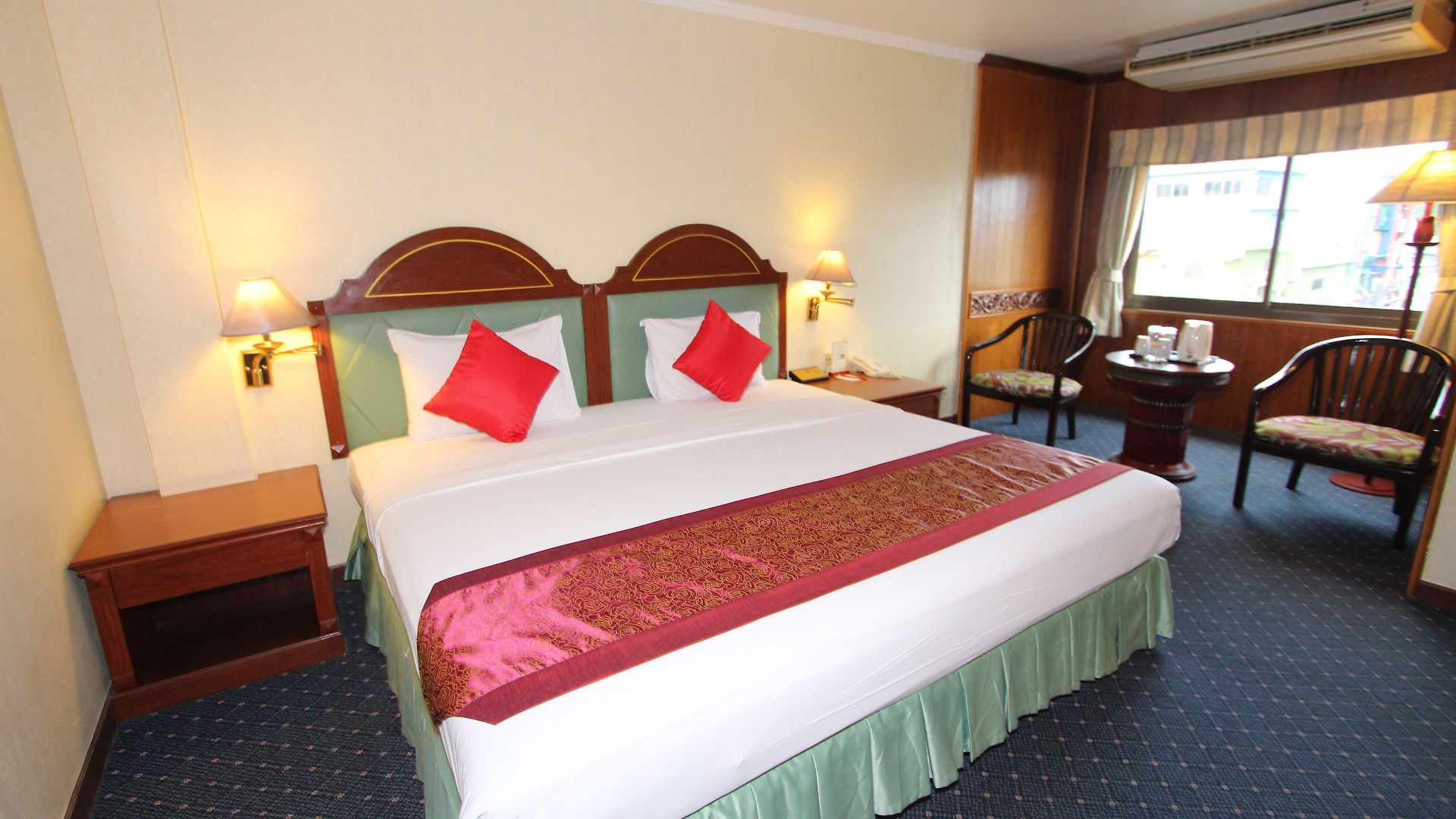 Hotel Sabai Nearby Marina