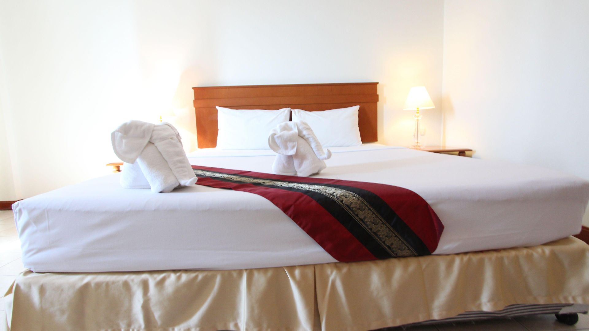 คราวน์พัทยาบีชโฮเทล โรงแรม Pattaya