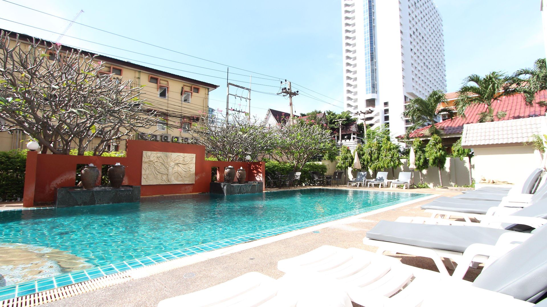 คราวน์พัทยาบีชโฮเทล โรงแรม Pattaya