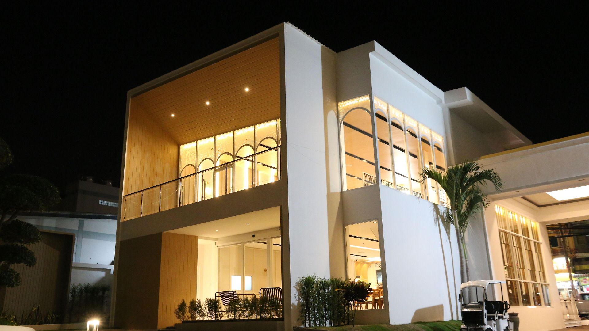 Crystal Palace Luxury Pattaya