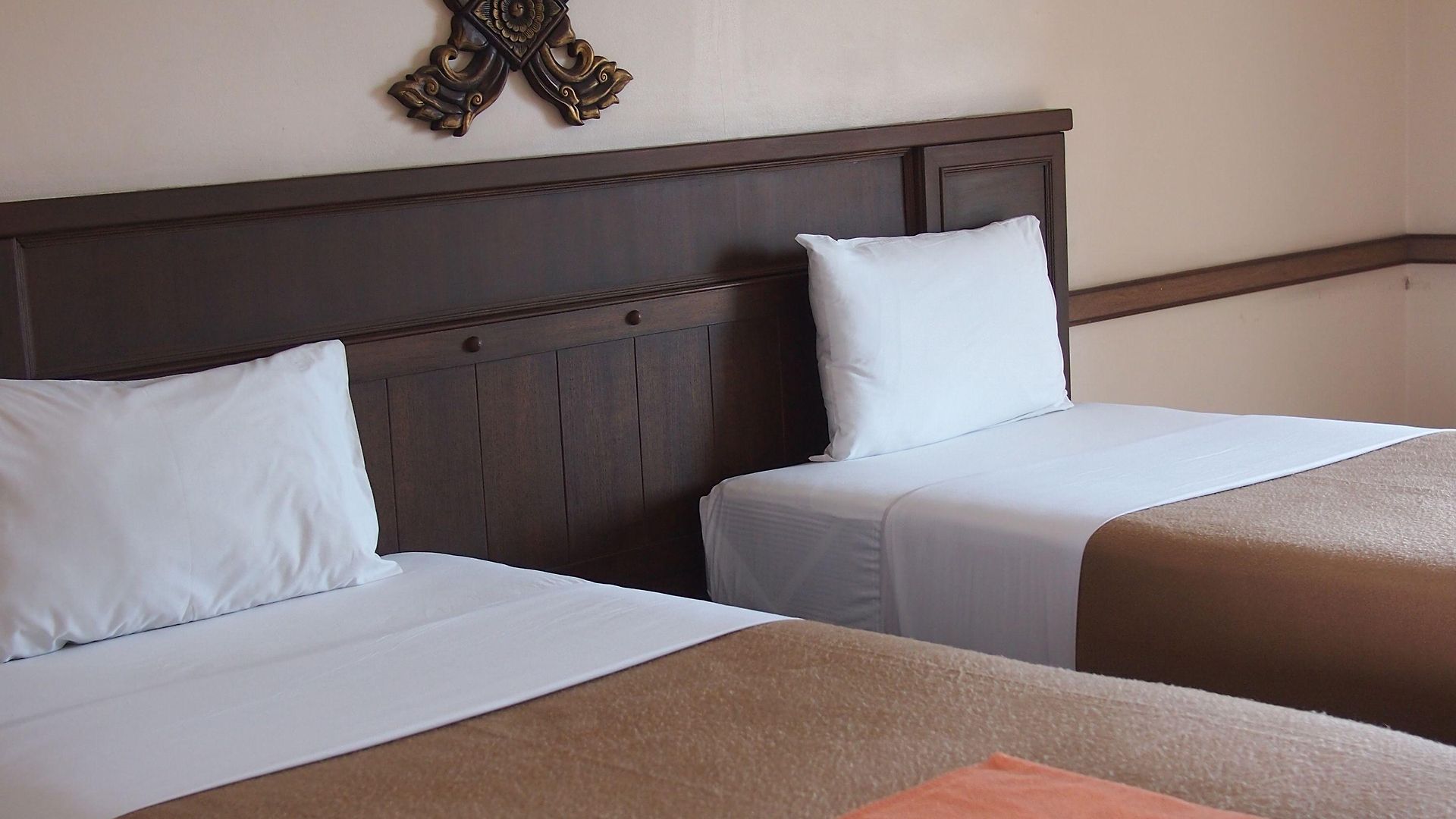 โรงแรม นาวิน แมนชั่น 2 Navin Mansion 2