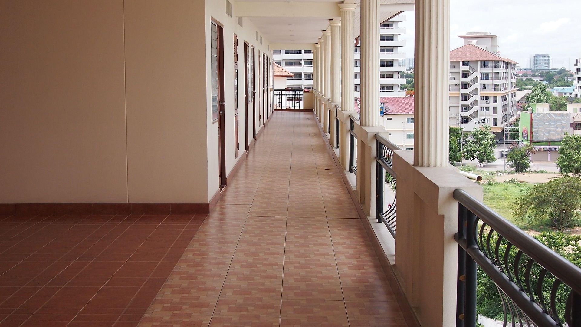 นาวิน แมนชั่น 2 Navin Mansion 2 Pattaya