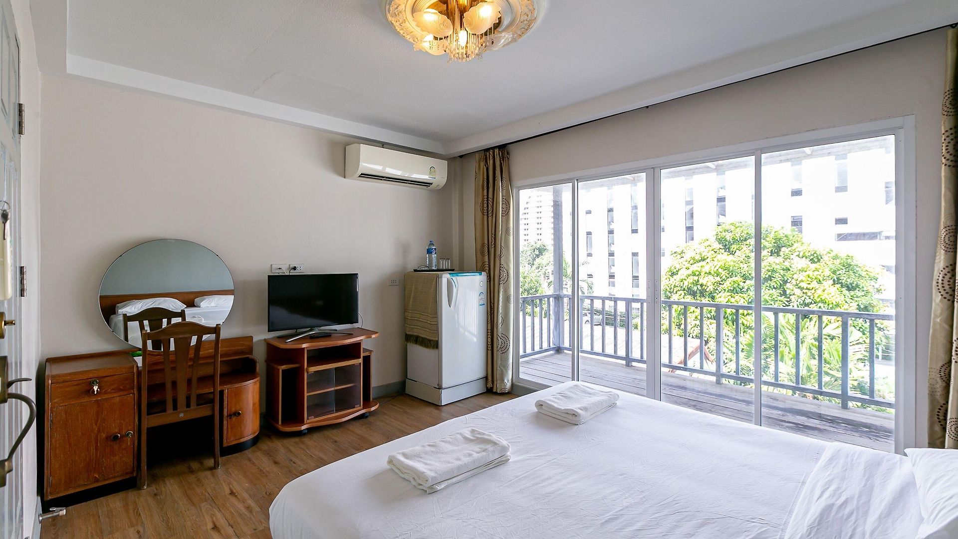 Wong Amat House โรงแรม 2*