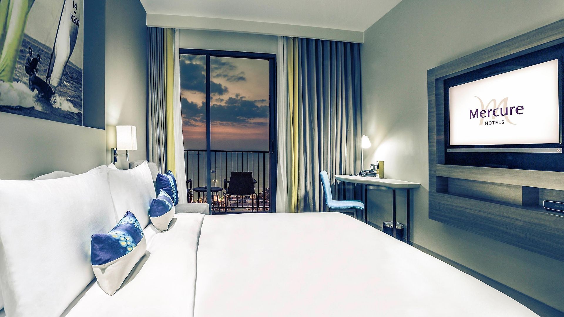 Mercure Ocean โรงแรม 4*