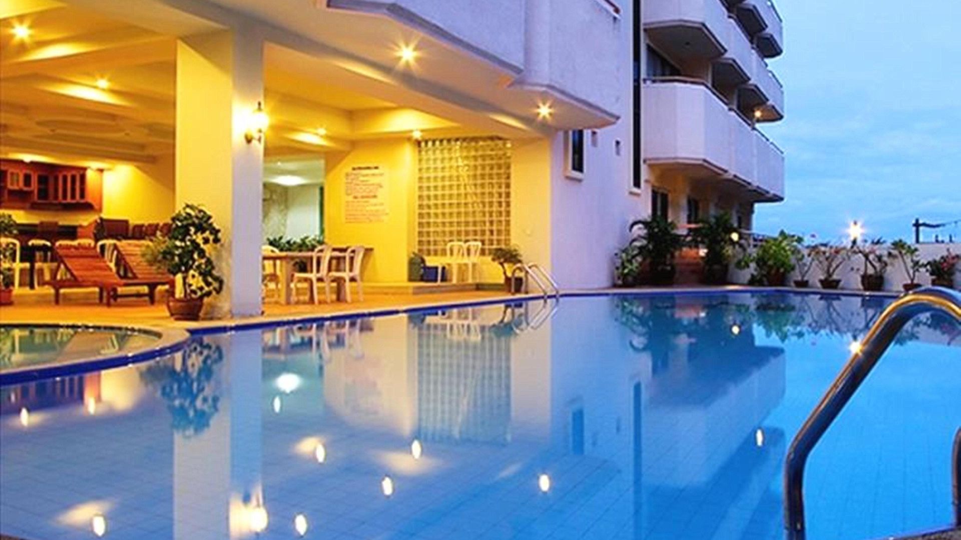 โรงแรม ไมค์บีชรีสอร์ท