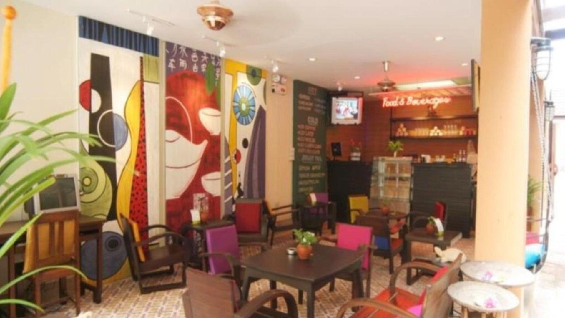 Hotel Keerati 2*