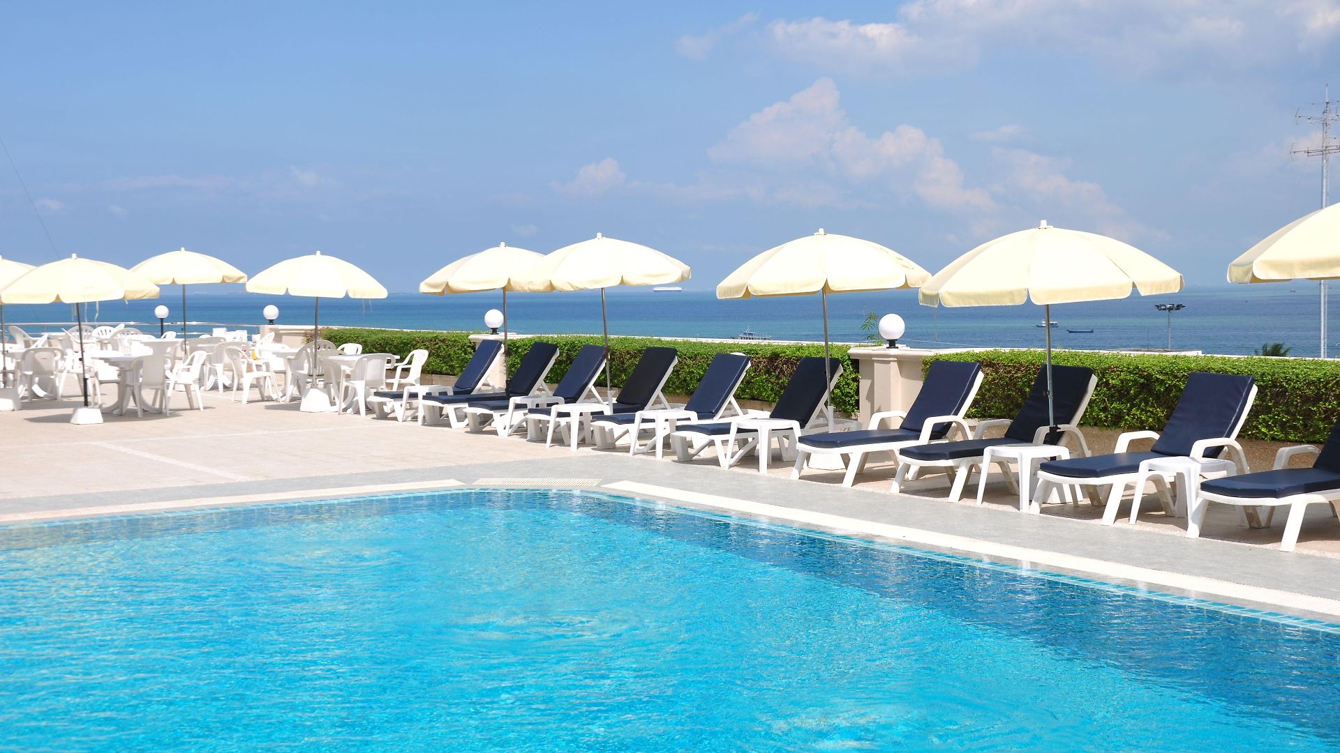 โรงแรม Flipper - Sha Extra