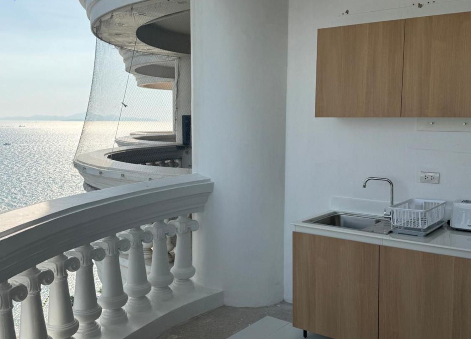 Sky Sea View Apartment