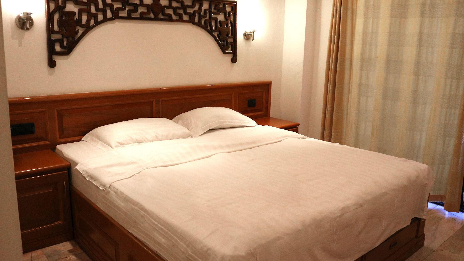 Max โรงแรม