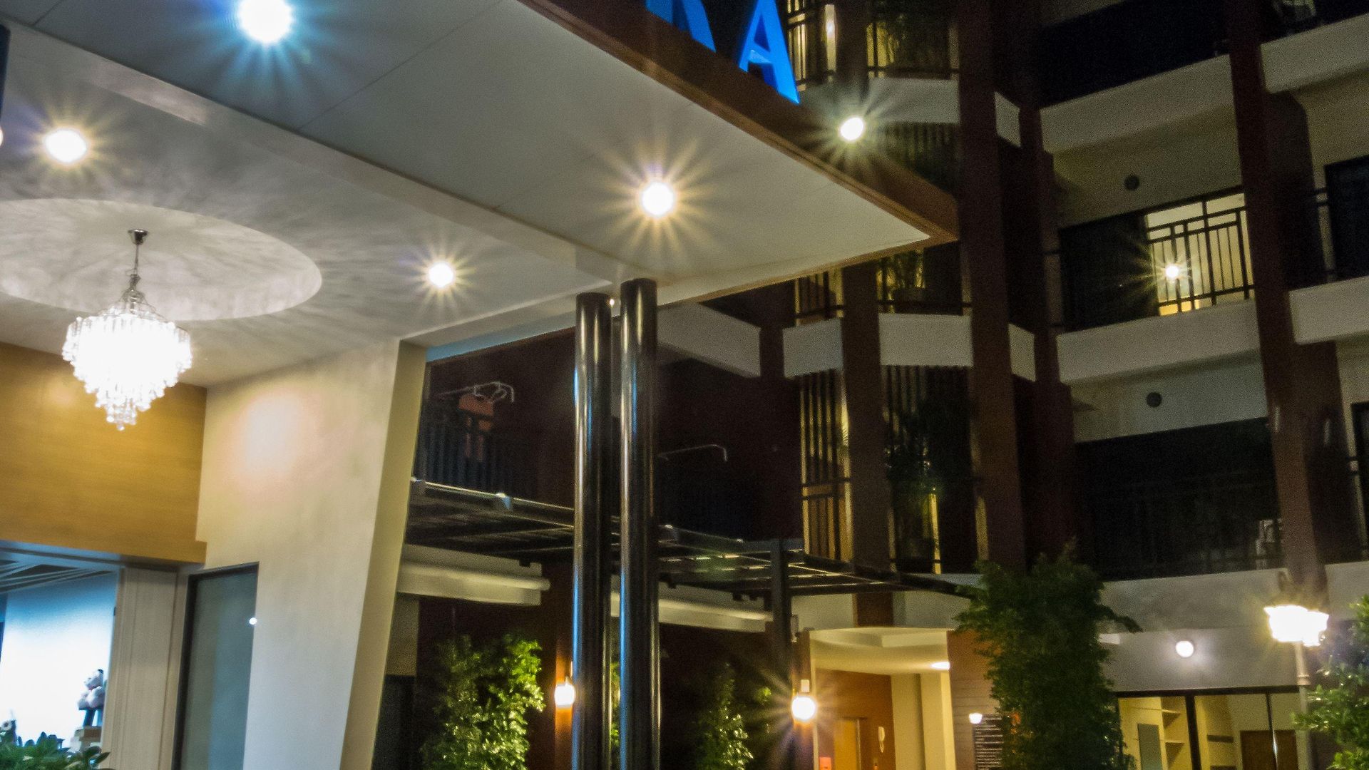 โรงแรม Chitra