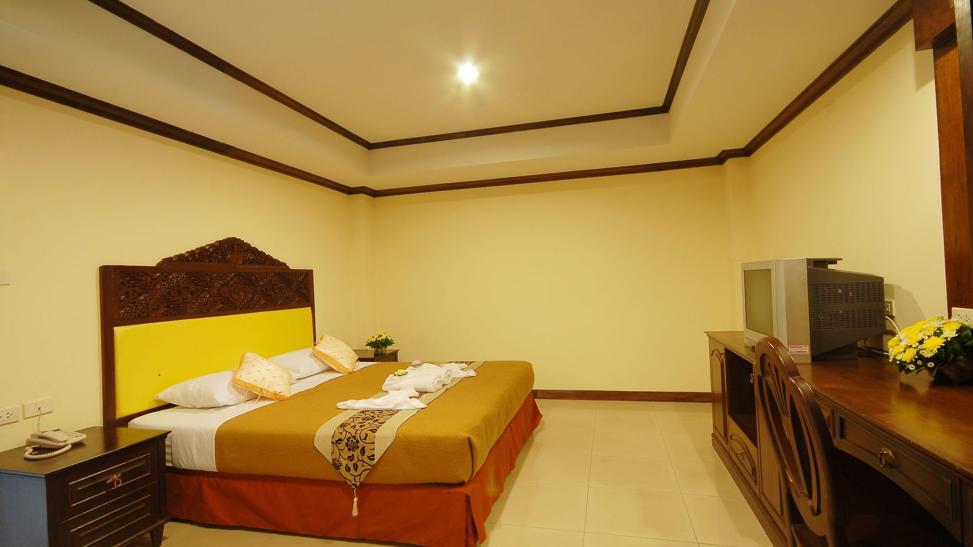 Golden โรงแรม 2*