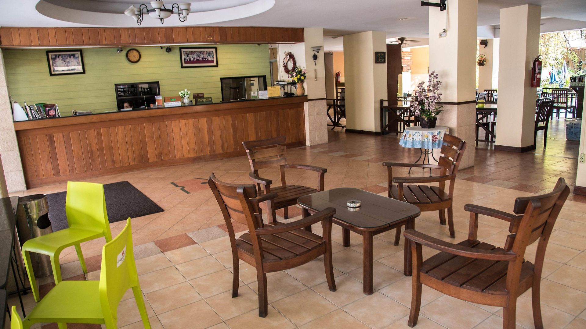Hotel Opey De Place