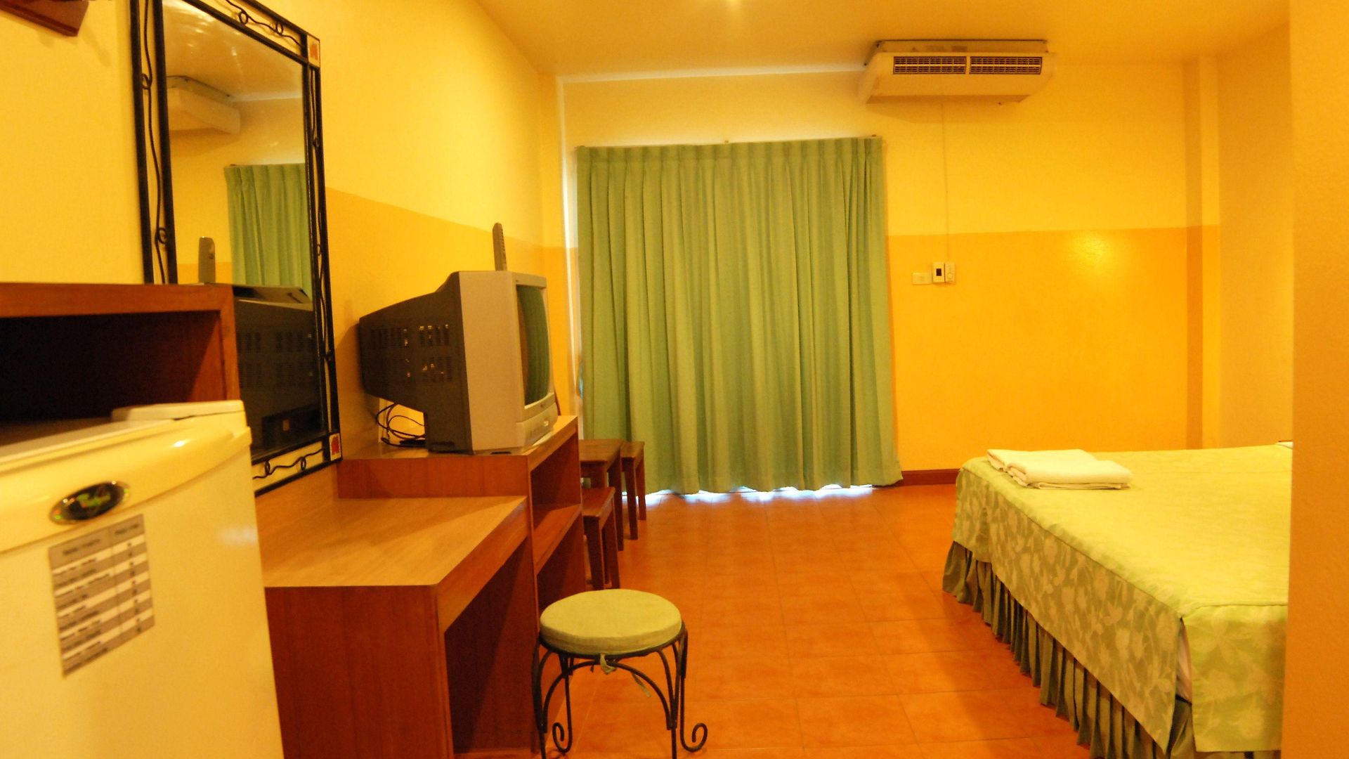 Hotel Opey De Place Pattaya