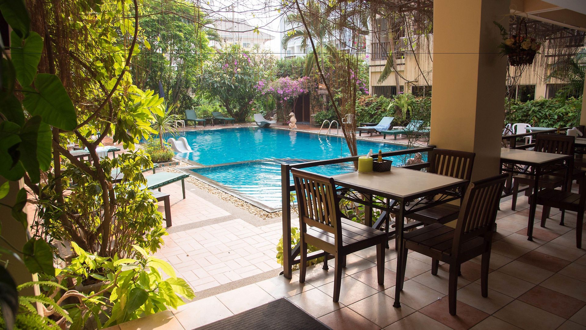 Hotel Opey De Place Pattaya