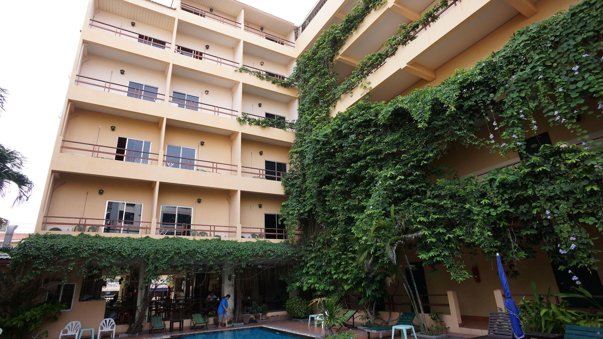 Opey De Place Hotel