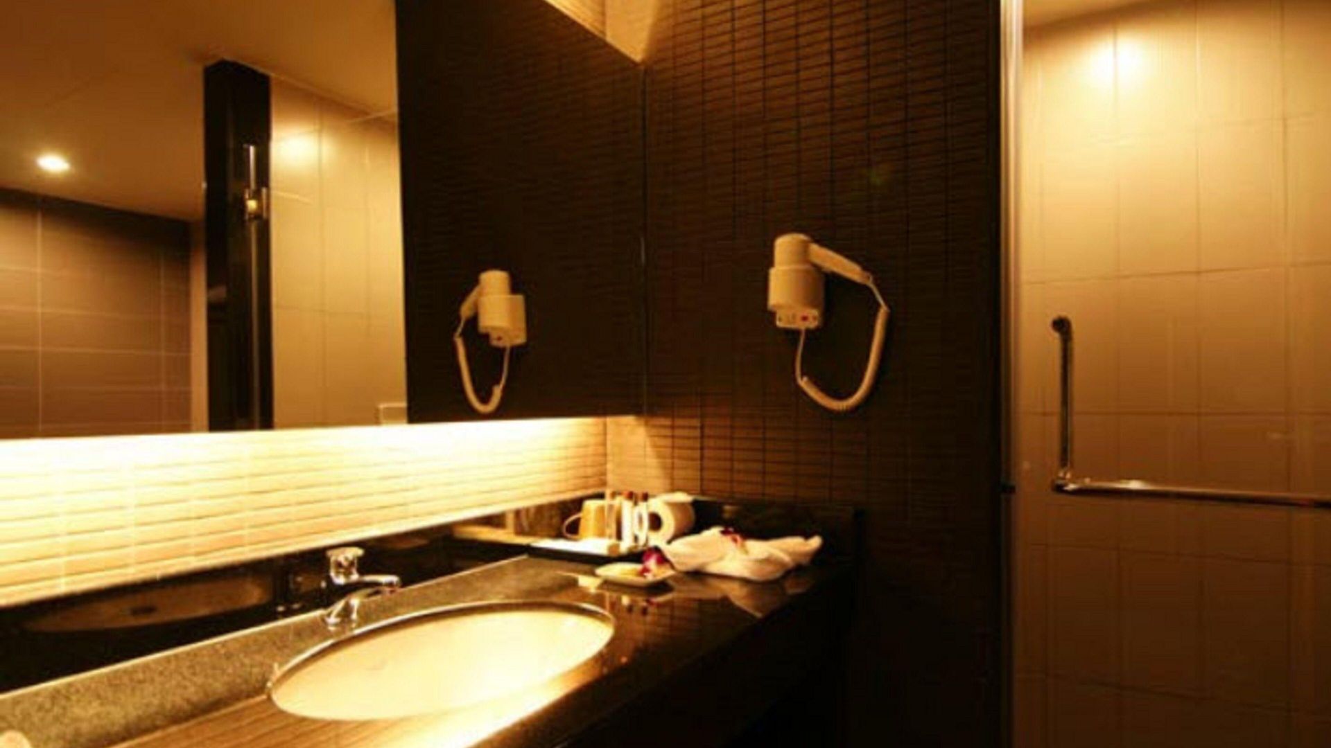 โรงแรม Sea Me Spring Tree (adults Only) 3*