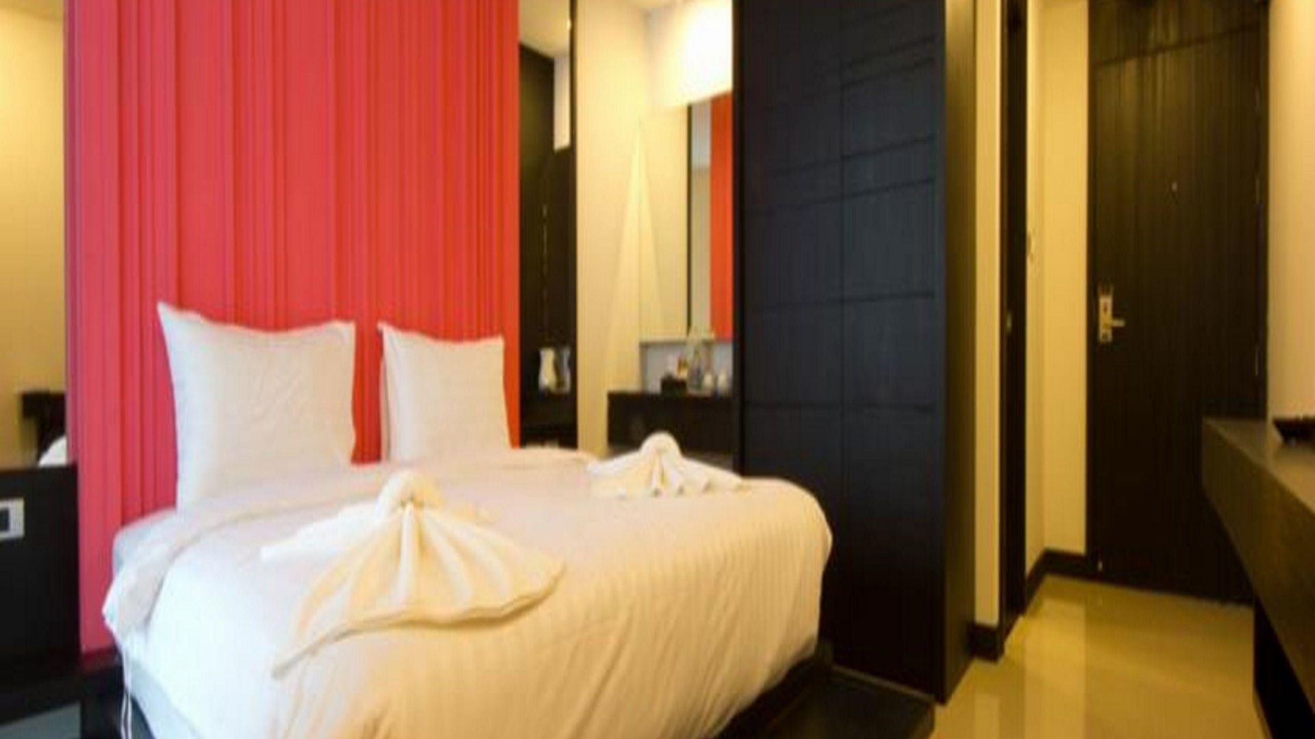 Punyapha Place Hotel 3*