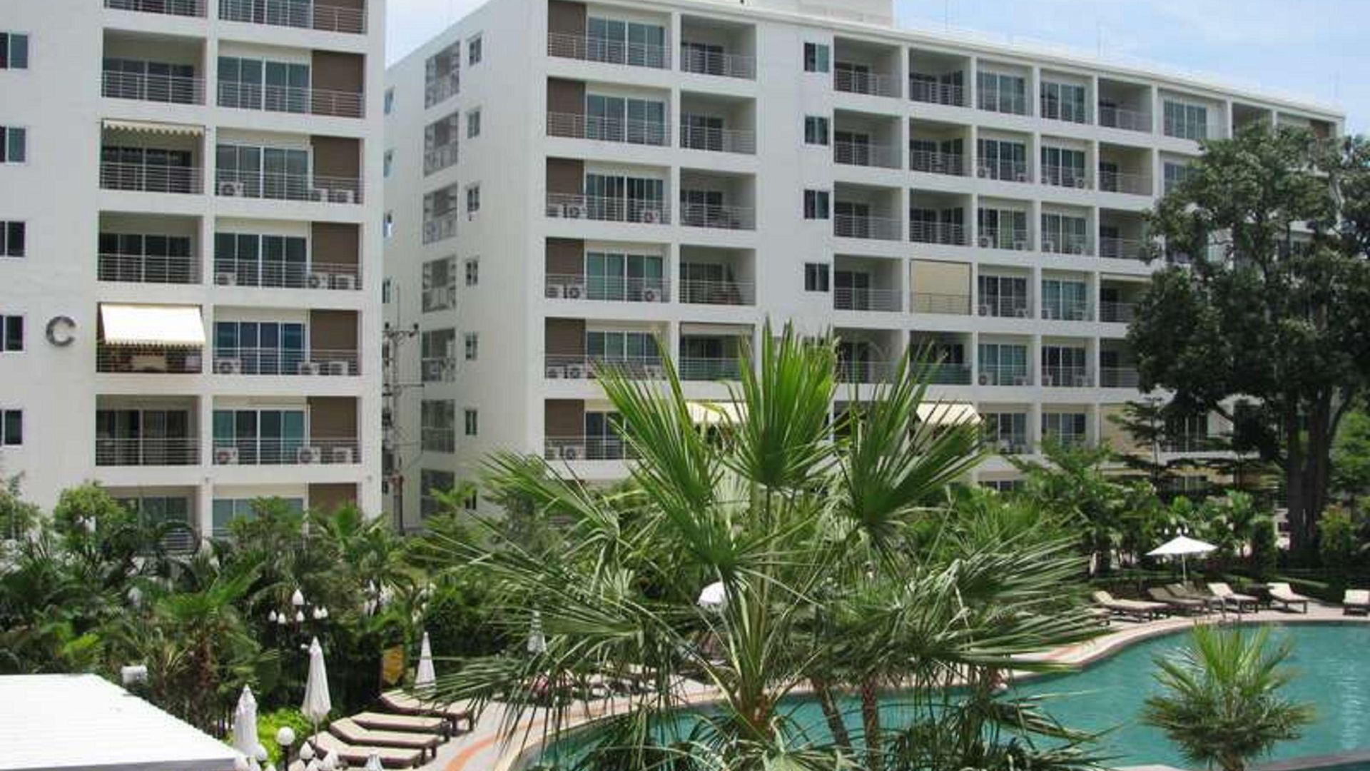 โรงแรม Sunday Wongamat Privacy Pattaya
