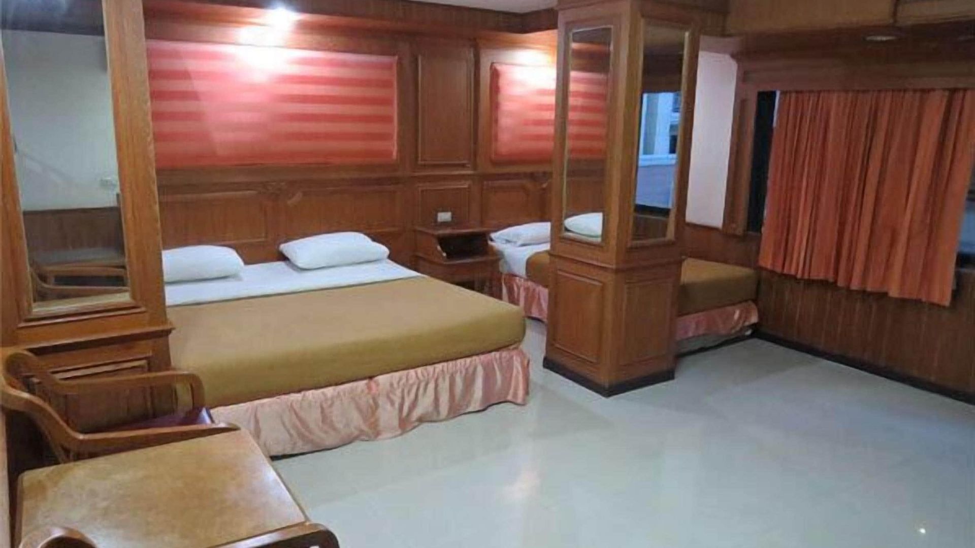 โรงแรม เดอะ เอเอ พัทยา เรสซิเดนซ์ Pattaya