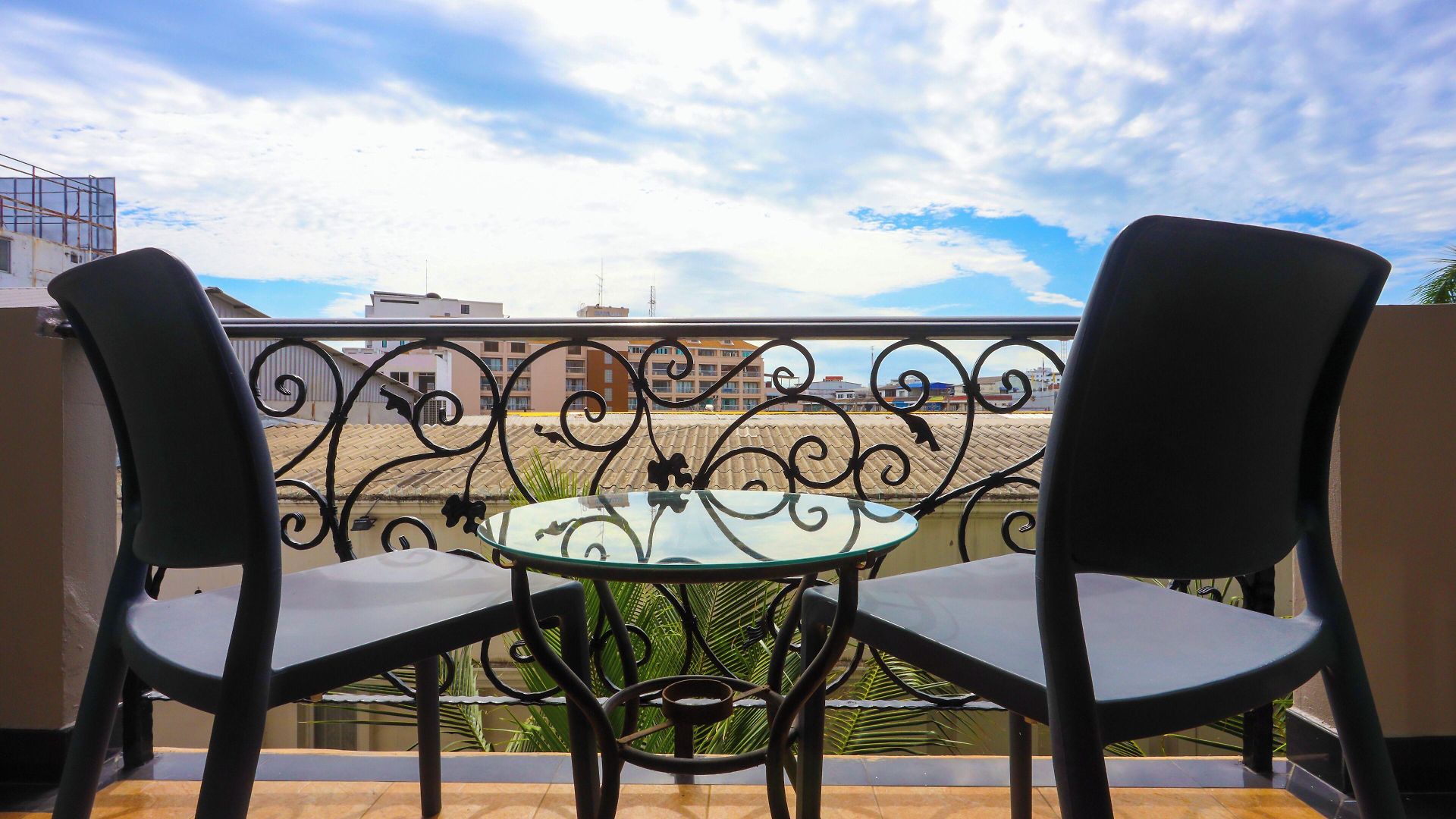 Land Royal โรงแรม 4*