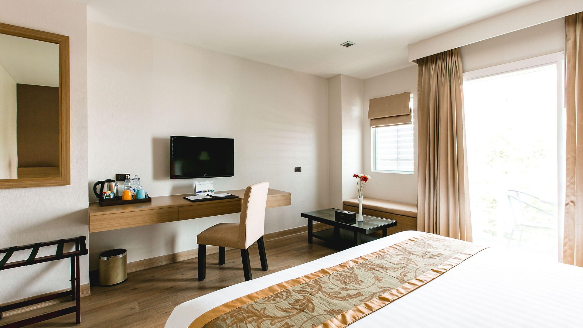 Adelphi โรงแรม 4*