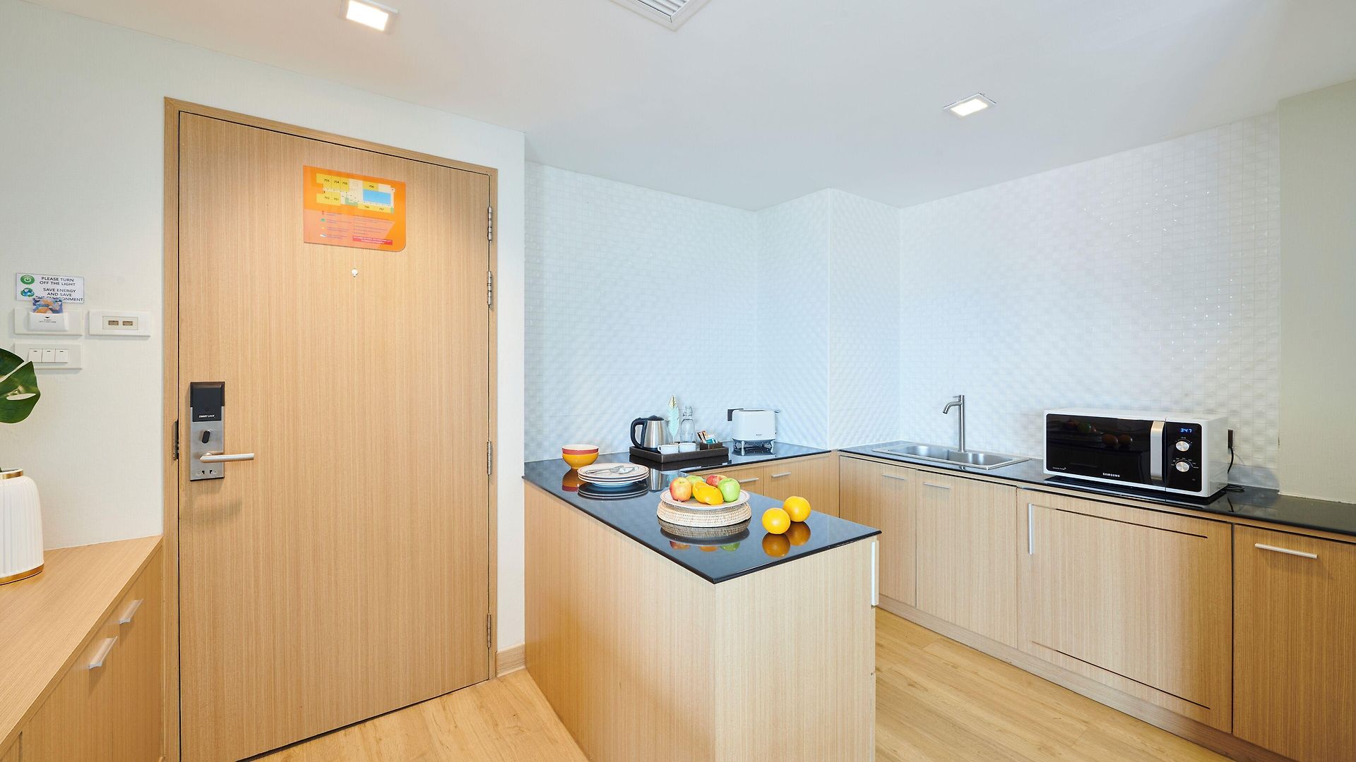 Adelphi โรงแรม 4*