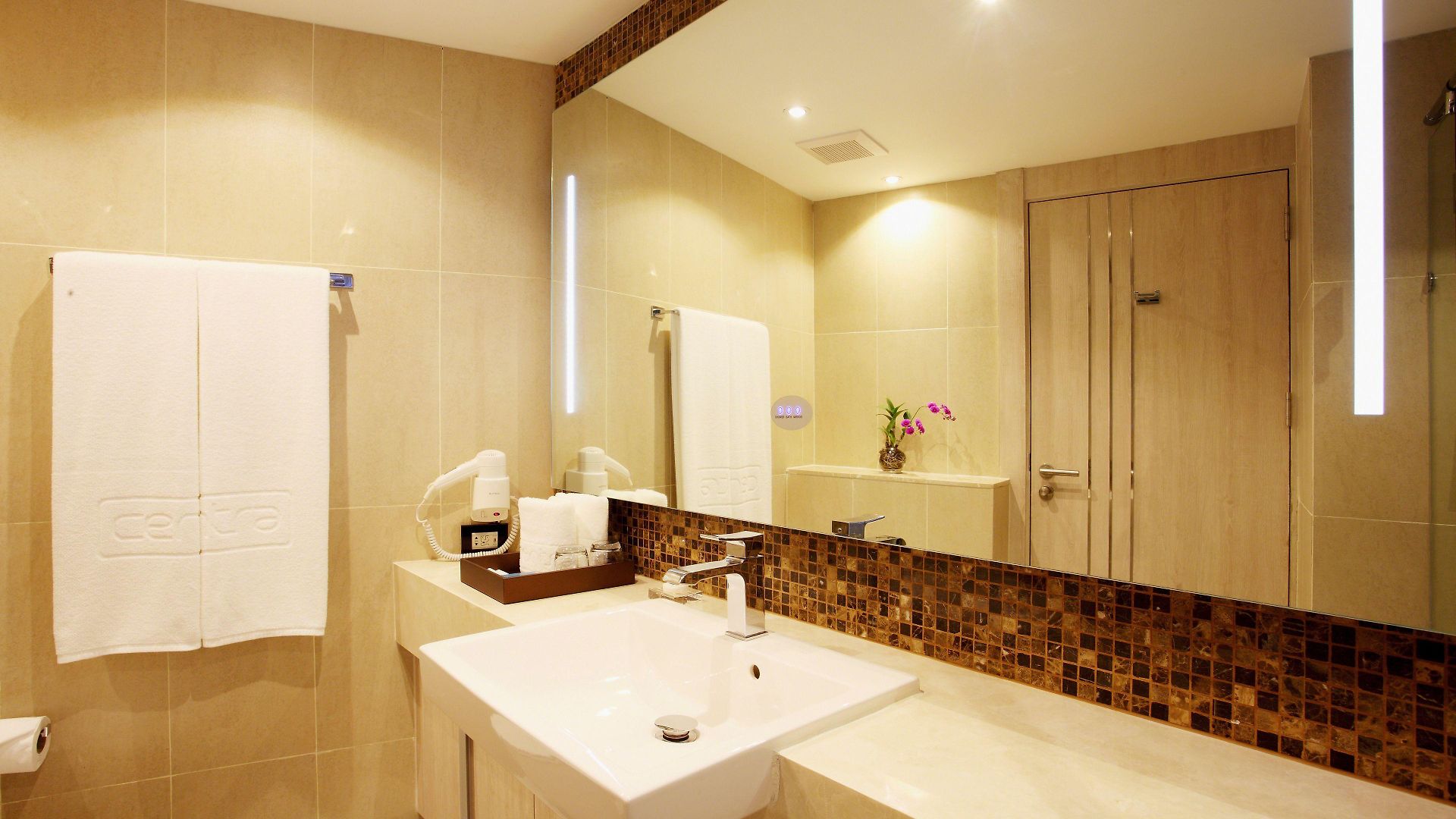 Shilat Avenue โรงแรม
