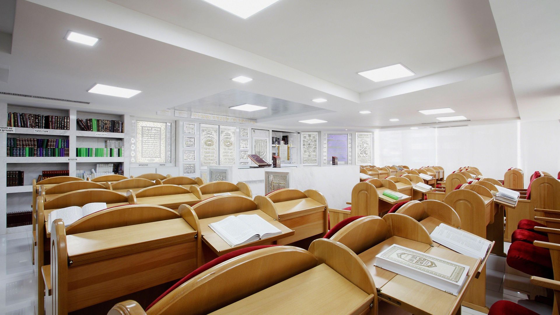 Shilat Avenue โรงแรม 4*