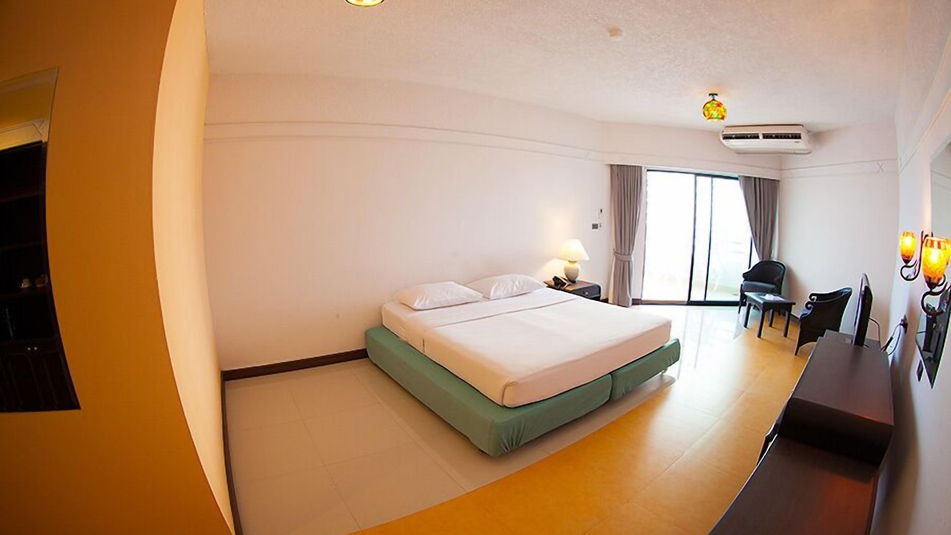 มาร์คแลนด์ บีช วิว 3* Pattaya