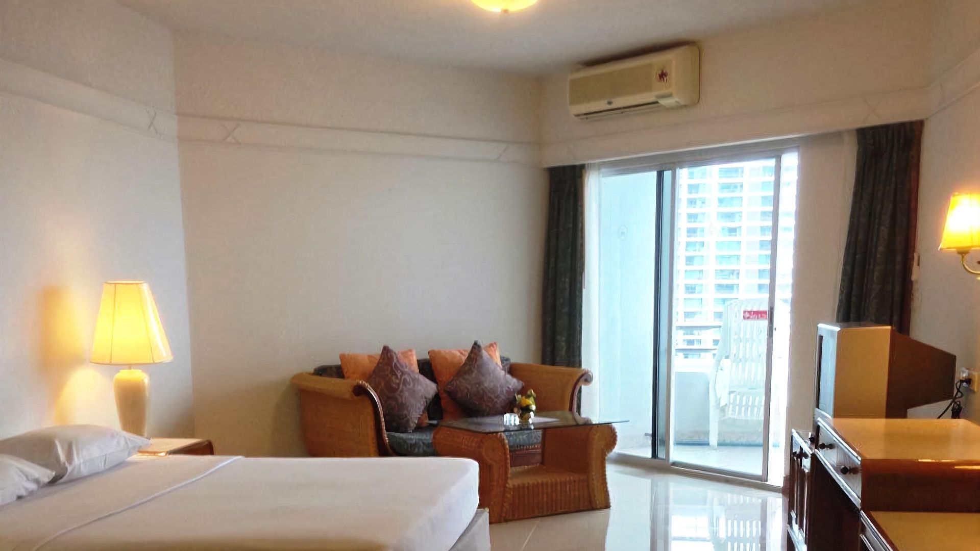 โรงแรม มาร์คแลนด์ บีช วิว 3*