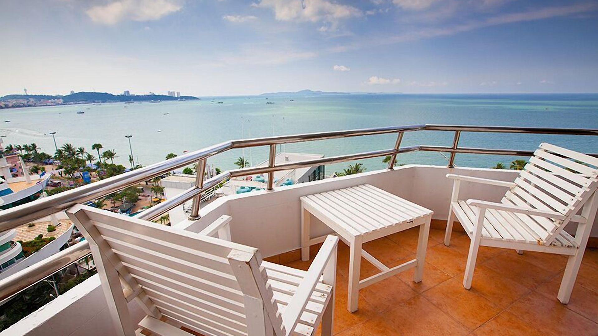 มาร์คแลนด์ บีช วิว Pattaya