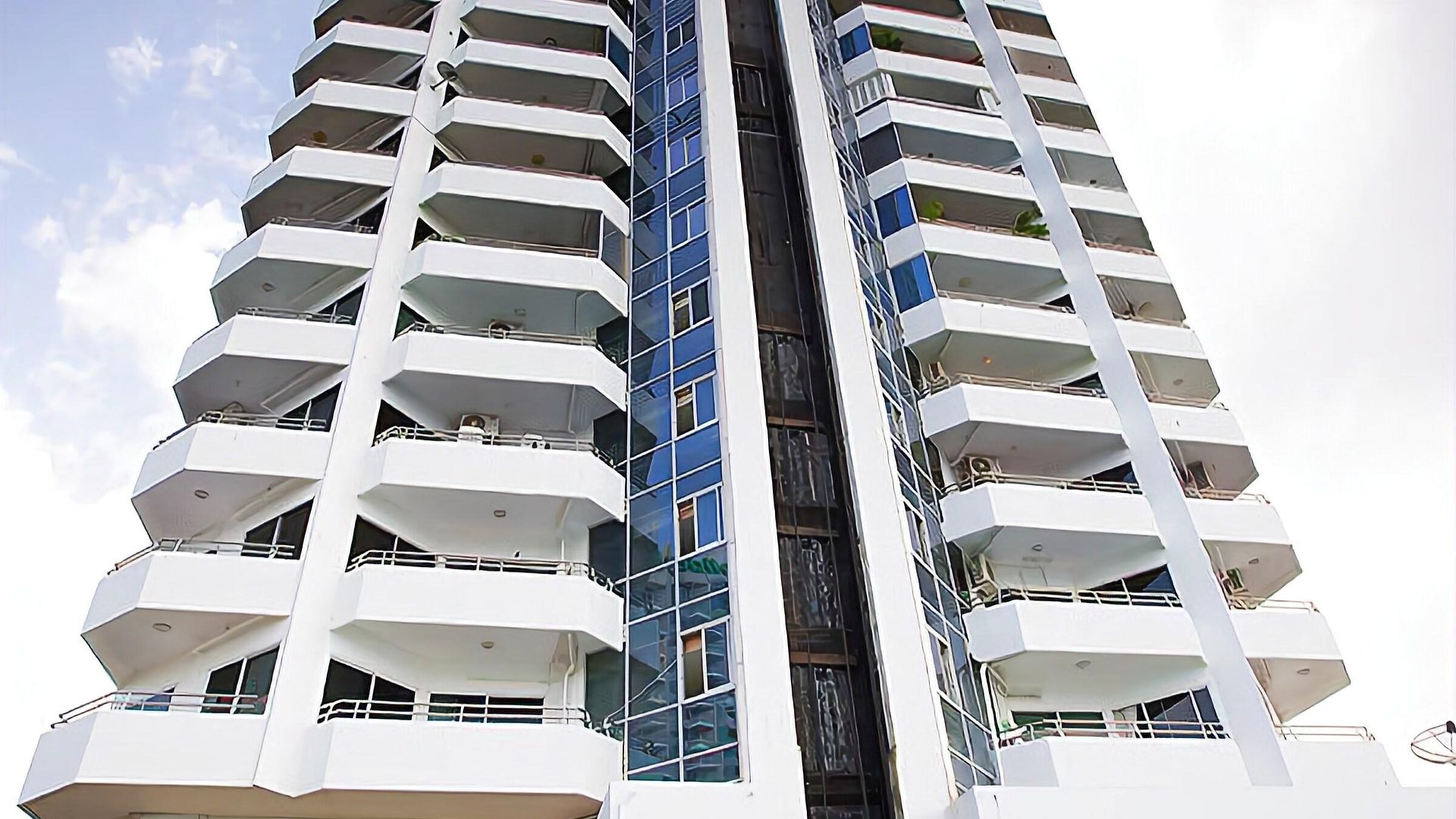 โรงแรม มาร์คแลนด์ บีช วิว Pattaya