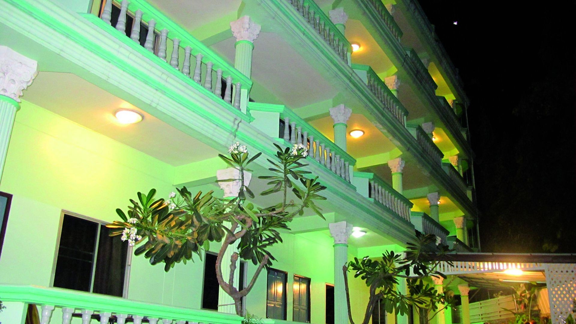 โรงแรม เอ็นเอ็น อพาร์ตเมนท์
