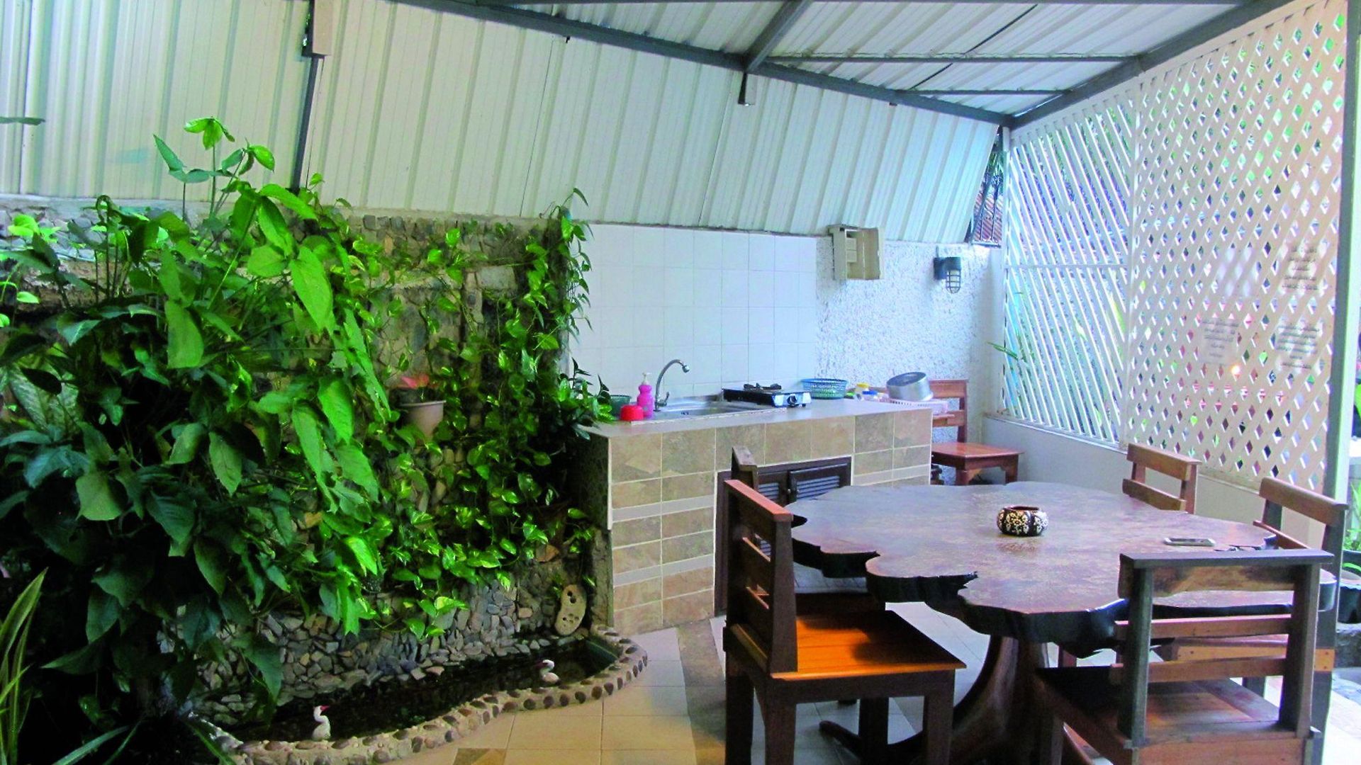 เอ็นเอ็น อพาร์ตเมนท์ โรงแรม Pattaya