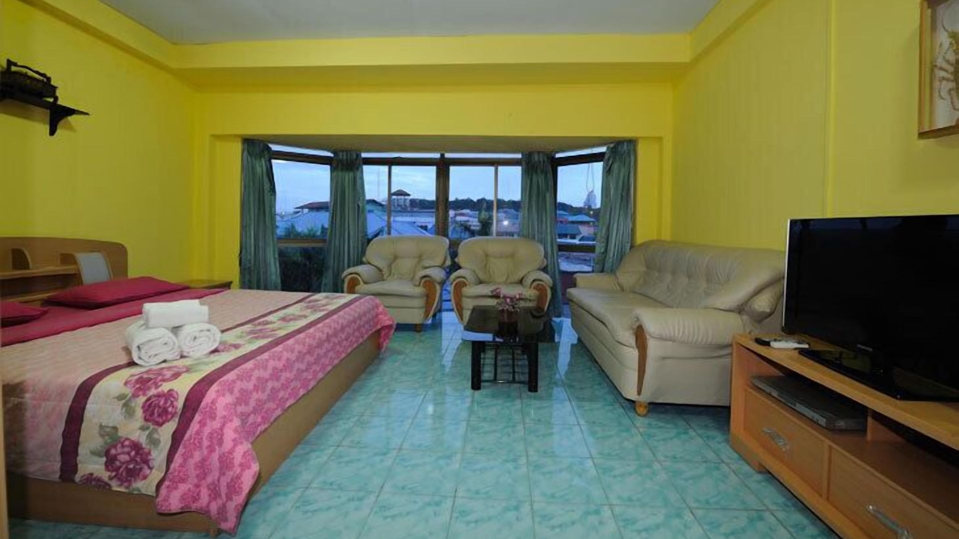 Marina Inn